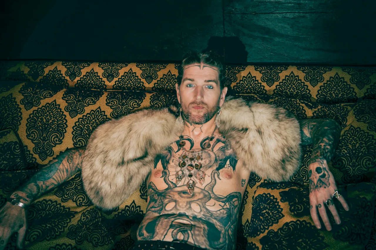Deadly Dapper - Siberia, image 1 of 7